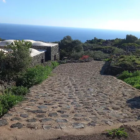 Dammusielenas Παντελλερία
