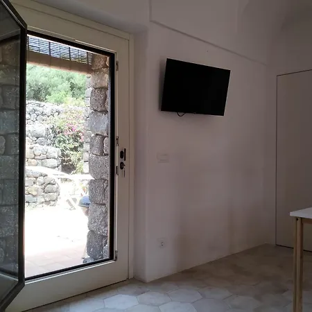 Dammusielenas Παντελλερία